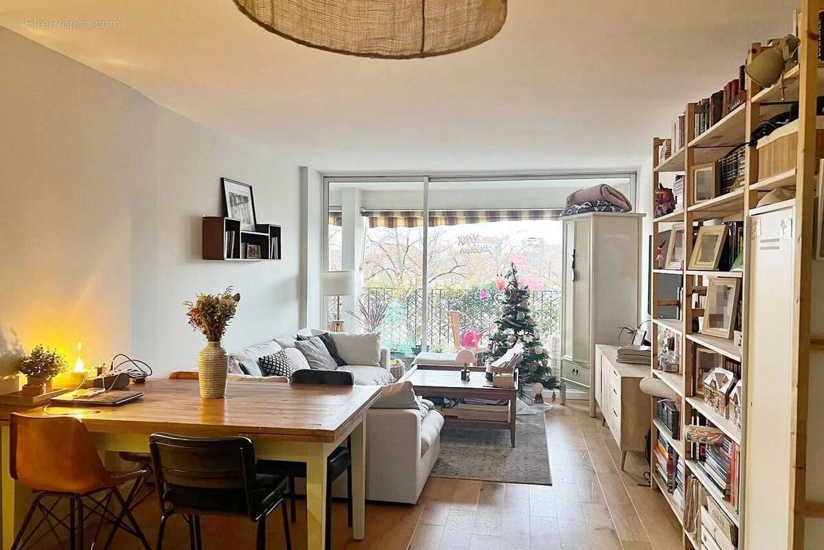 Appartement à SAINT-MAUR-DES-FOSSES