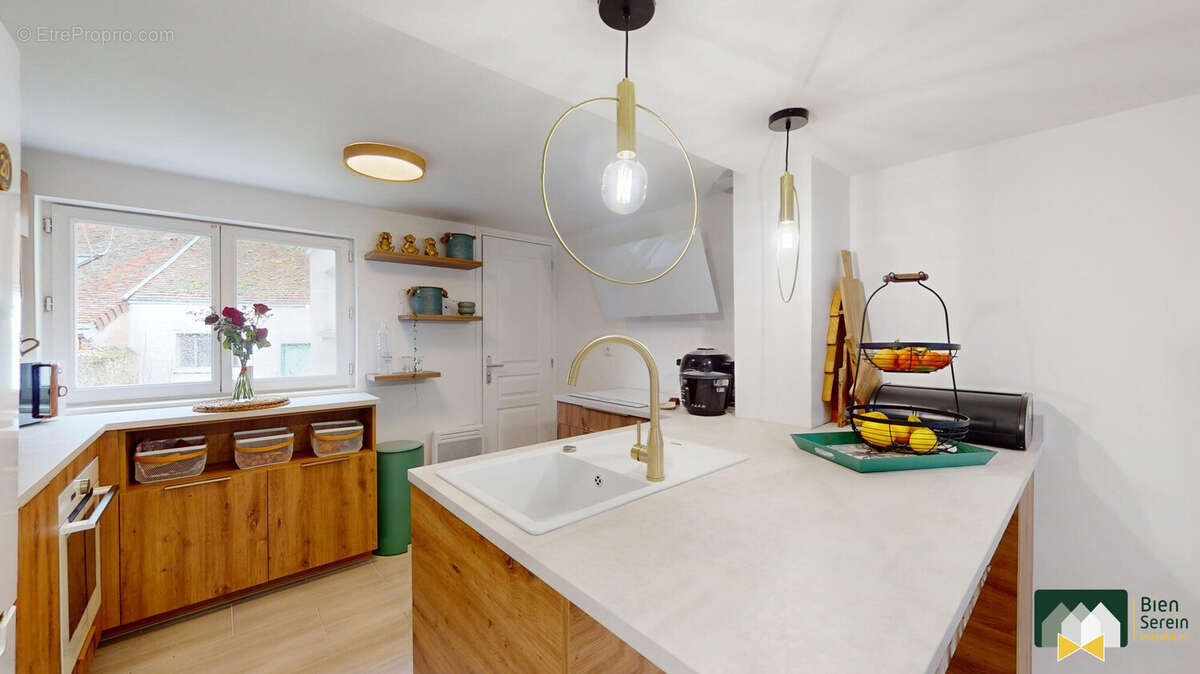 Cuisine - Maison à COURVILLE-SUR-EURE