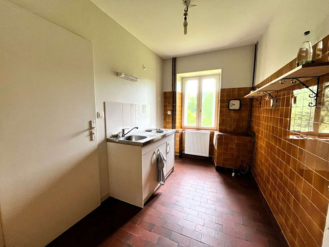 Maison à GROSSOUVRE