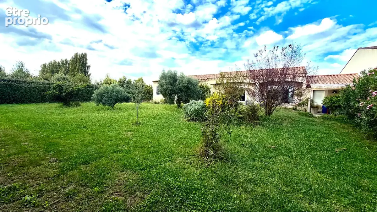 Villa de plain pied sur 5500 m² de terrain en campagne. - photo 18