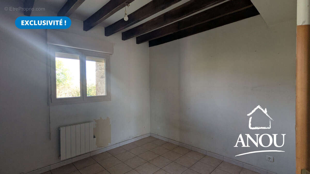 Maison 2 chambres avec garage et dépendances - photo 4