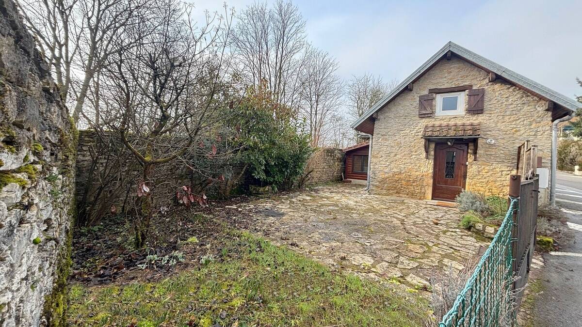 Gaby 01 - Maison à SERRE-LES-SAPINS