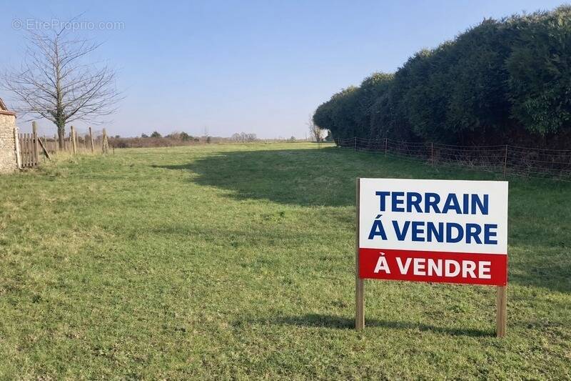 Terrain à VERNON