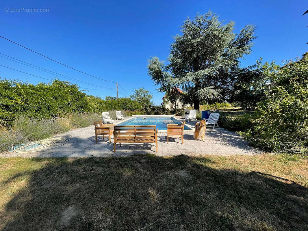 Maison à CHATEAU-CHERVIX