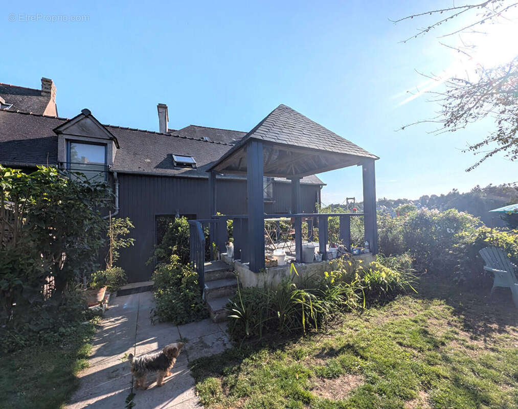 Maison à LA VILLE-ES-NONAIS