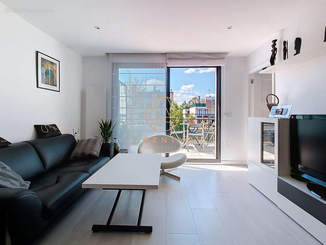 Appartement à SAINT-MAUR-DES-FOSSES