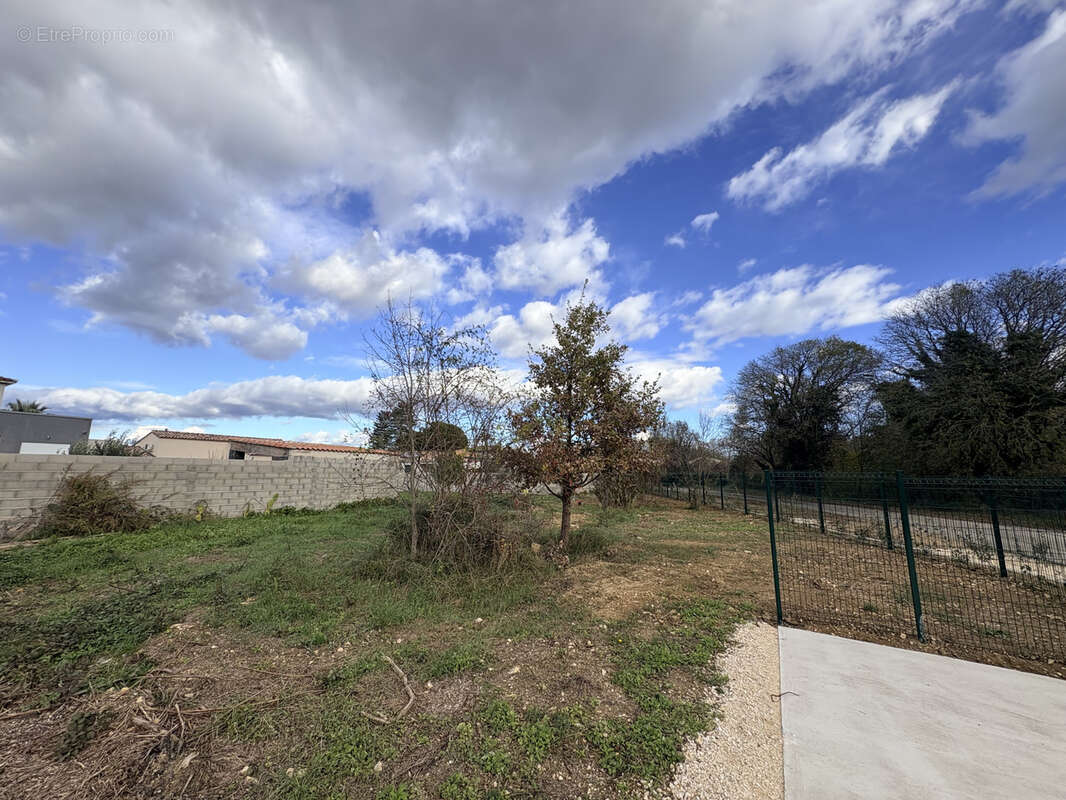 Terrain à SAINT-GENIES-DE-MALGOIRES