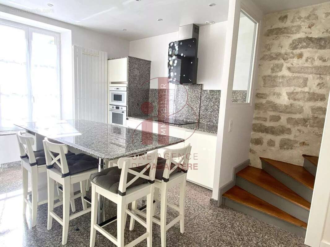 Appartement à FONTAINEBLEAU