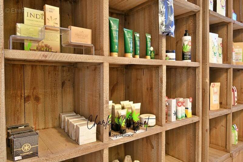 Commerce à BRIANCON