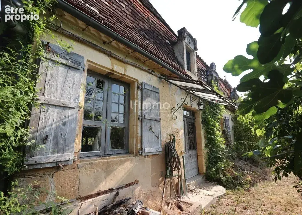 Chartreuse avec longère et moulin sur un terrain de 24086m² - photo 3
