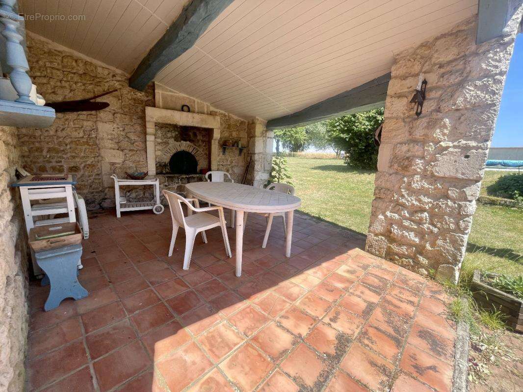 Maison à BALANZAC