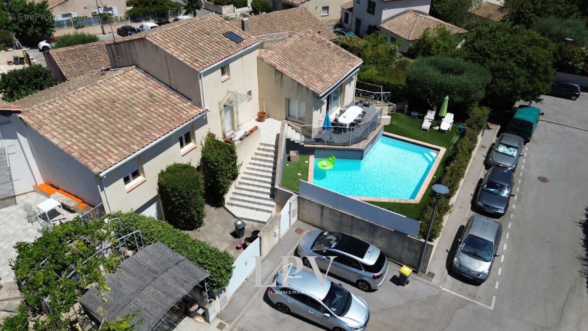 Maison familiale de 184 m2 avec garage, piscine et terrasse plein sud   Lavérune - photo 12