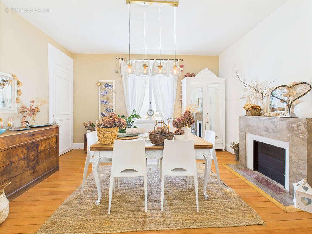 Maison à ROMANS-SUR-ISERE