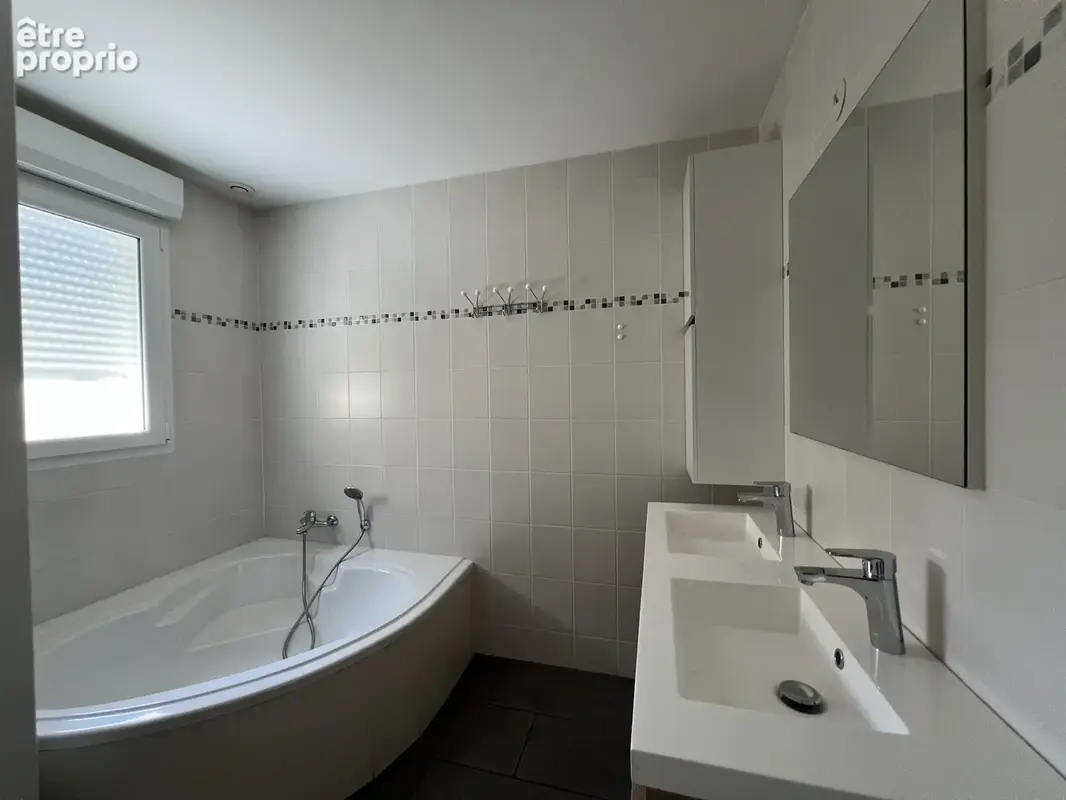 Maison 5 pièces 149 m² à vendre à Sainte-Hermine (85210) - photo 8