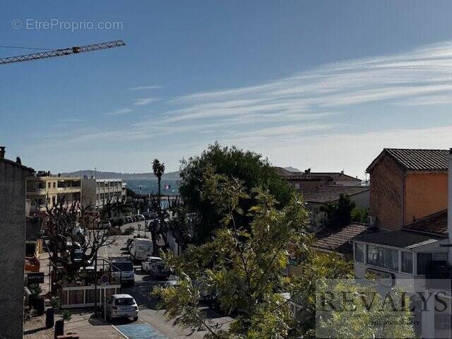 Appartement à CARQUEIRANNE