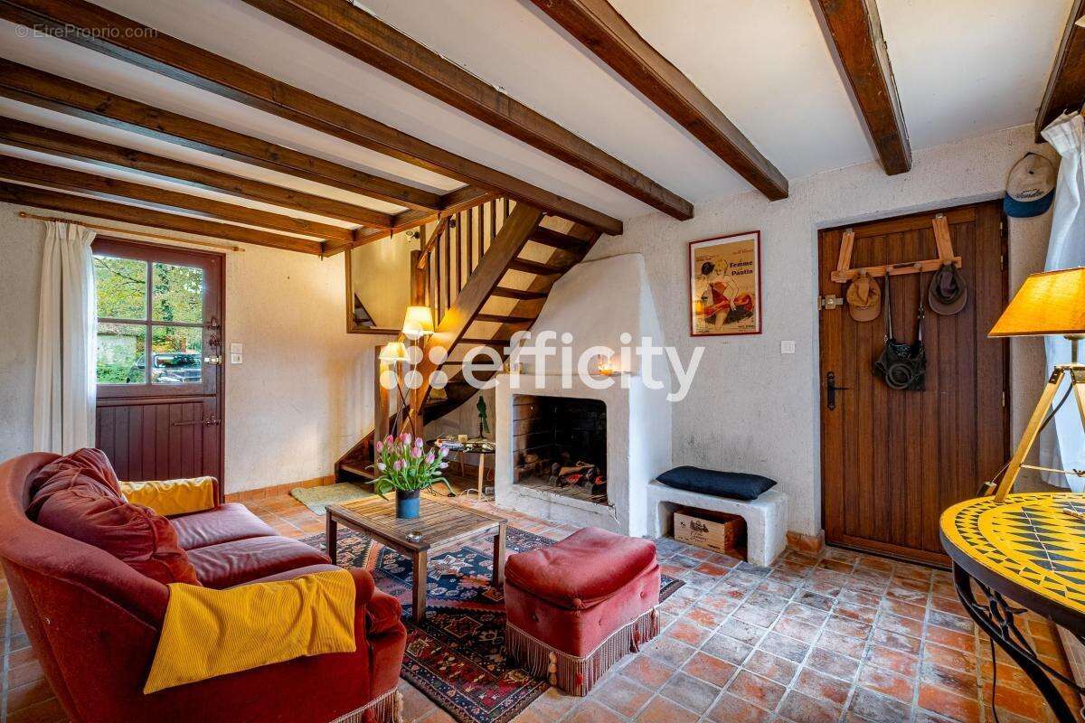 Maison à SAINT-LYPHARD