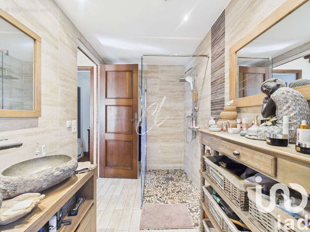 Photo 7 - Maison à VILLENEUVE-LA-GUYARD