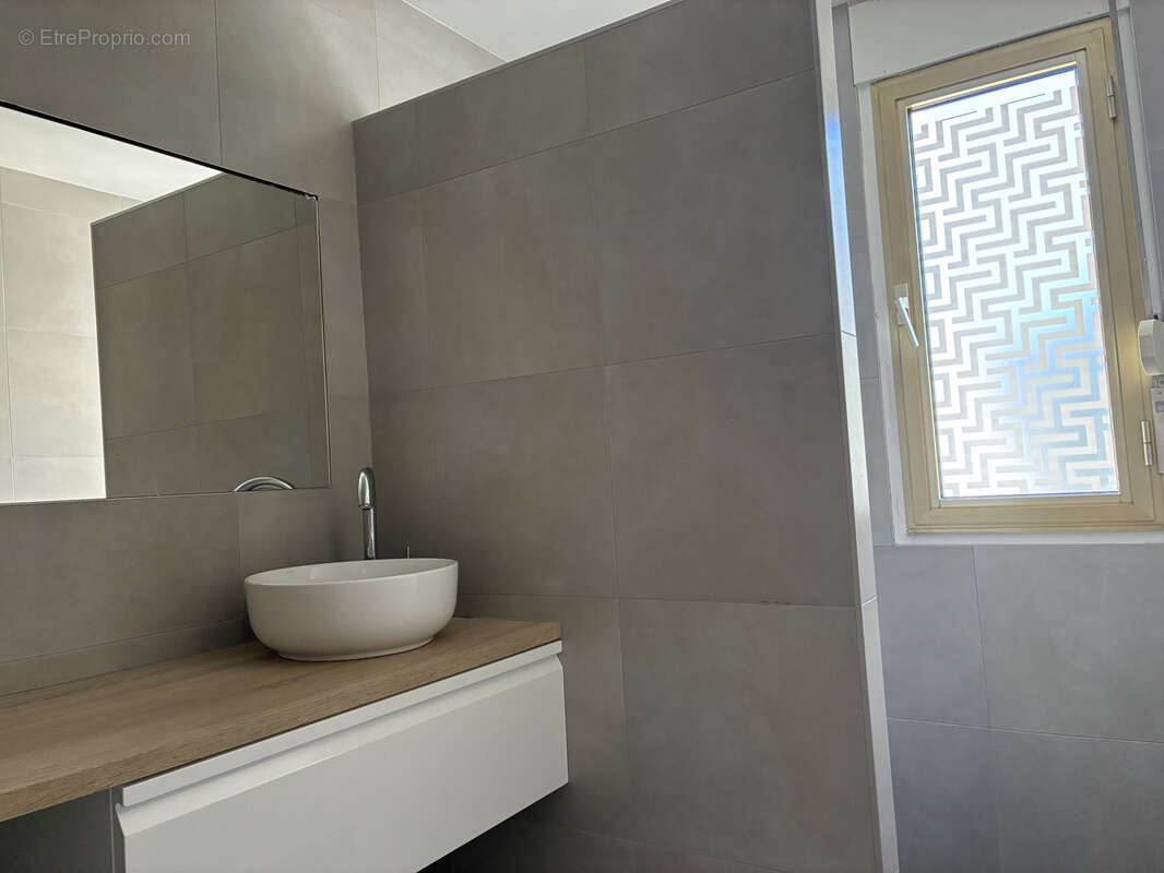 Appartement à SAINTE-FOY-LES-LYON