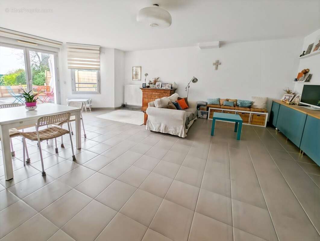 Maison à VERNEUIL-SUR-SEINE