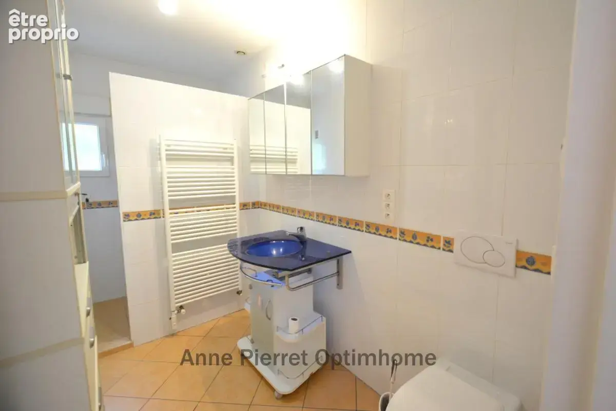 À VENDRE – Grande maison de plain-pied de 224 m² habitable (4 chambres) avec vue exceptionnelle sur forêt et plaine à Vaux-devan - photo 13
