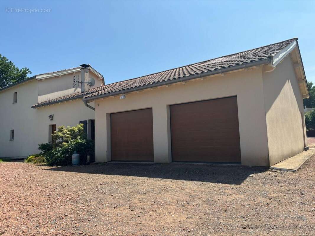 Photo 2 - Maison à LE CROZET