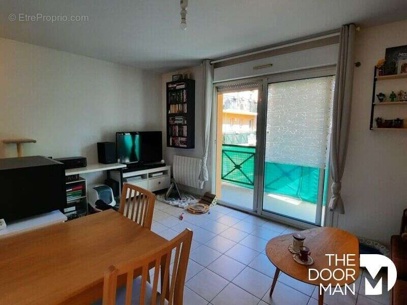 Appartement à LE PERRAY-EN-YVELINES