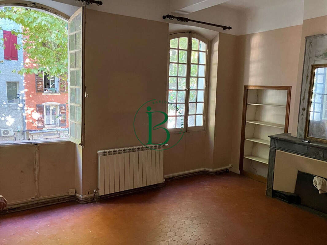 Appartement à BARJOLS