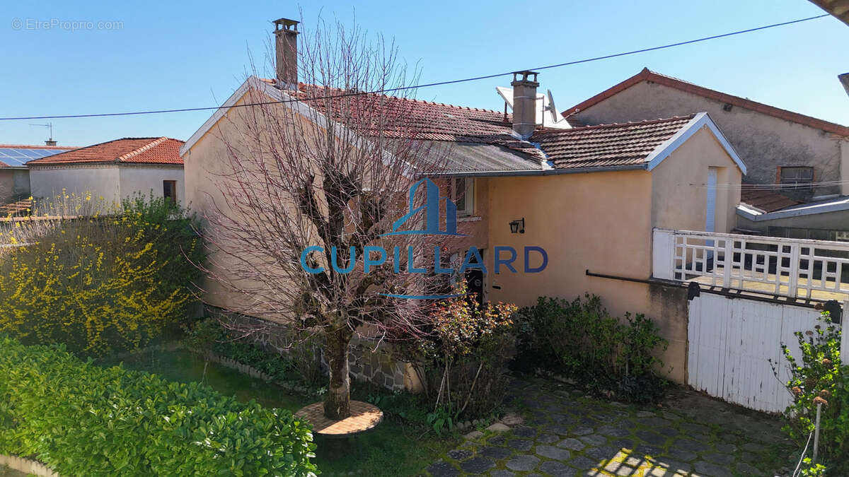 Maison à VENDRANGES