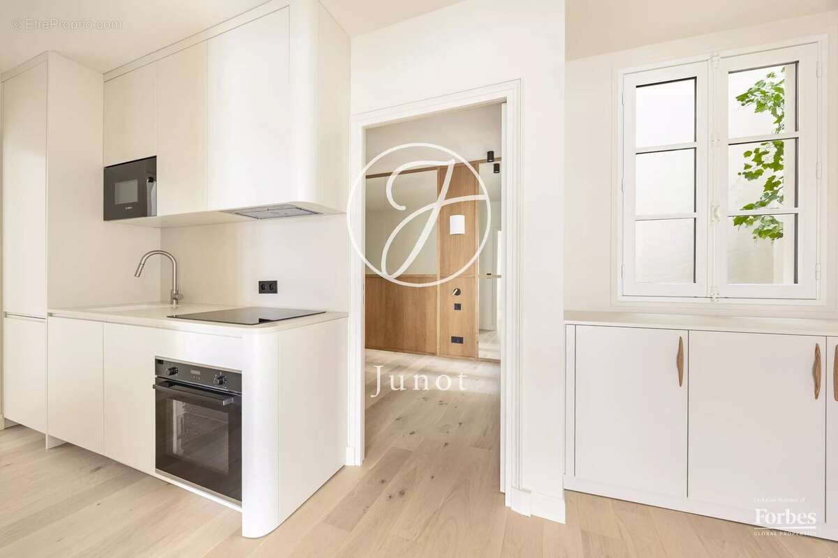 Appartement à PARIS-4E