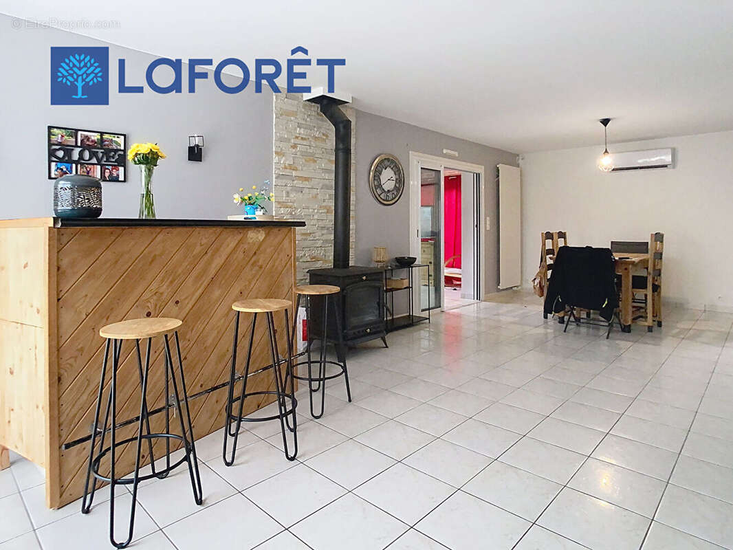 Maison à CLEGUEREC