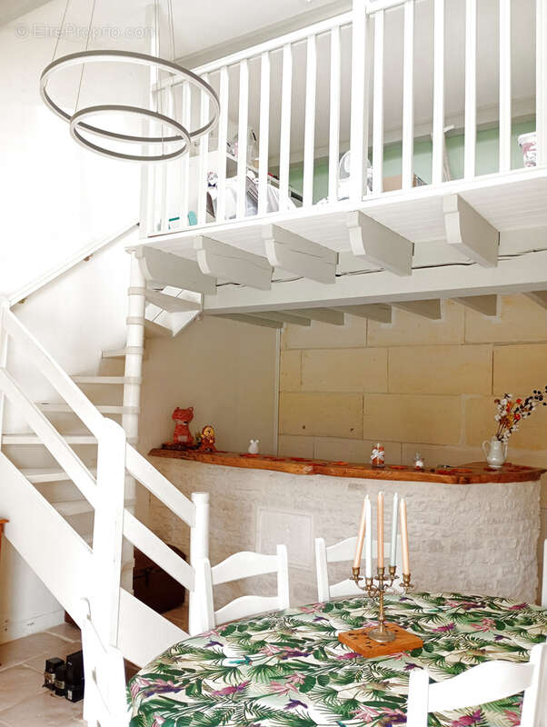 Maison à BOURG-CHARENTE