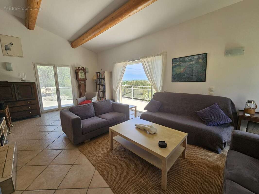 Maison à PERET