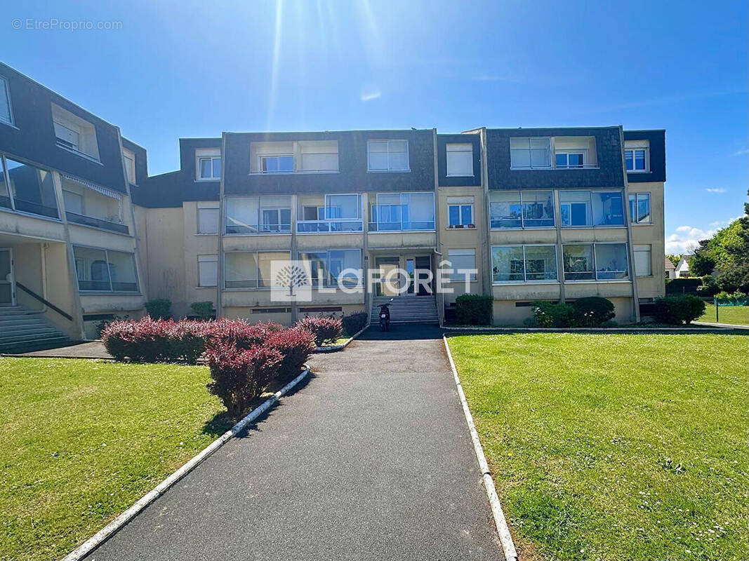 Appartement à COURSEULLES-SUR-MER