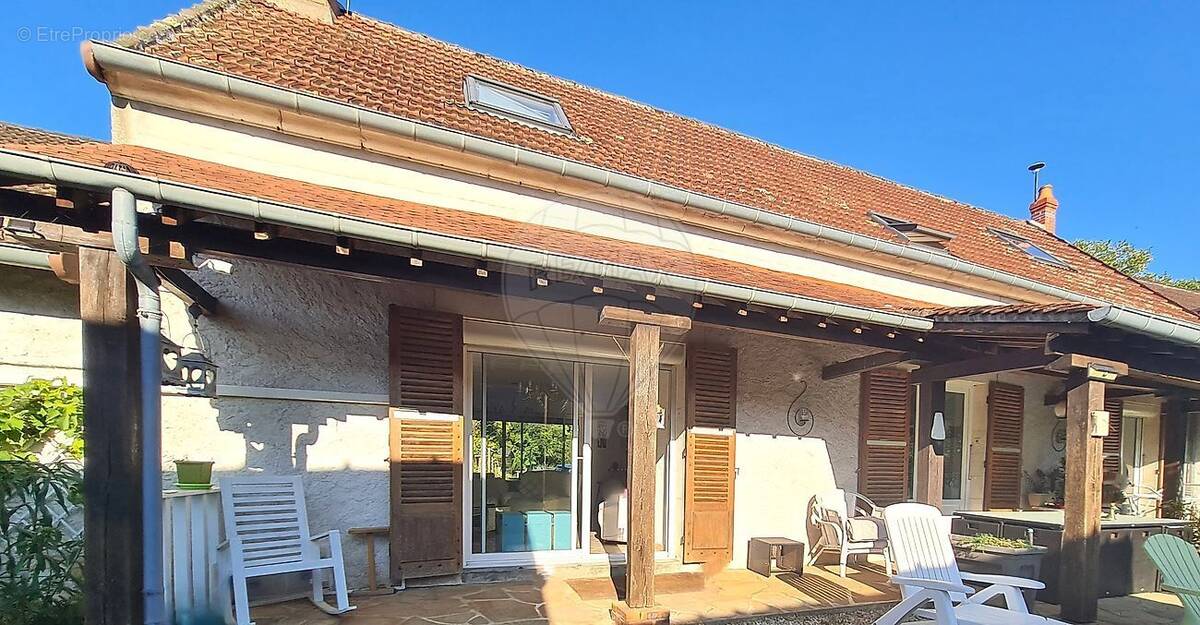 Maison à LA CHARITE-SUR-LOIRE