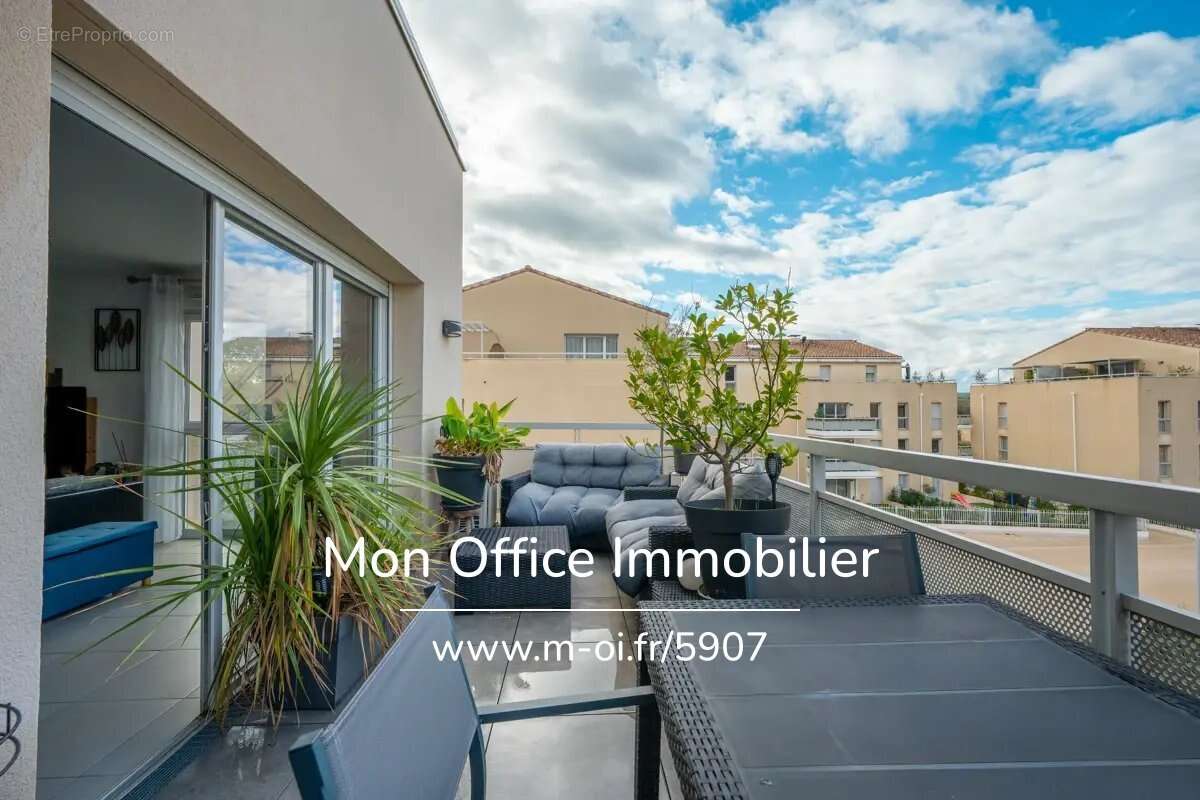 Appartement à ROUSSET