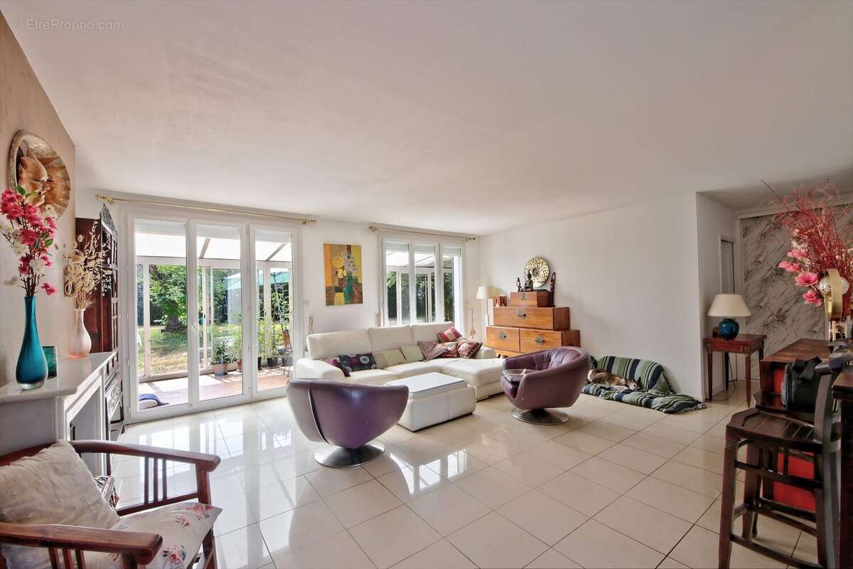 Maison 207 m² à Plaisir  - photo 9