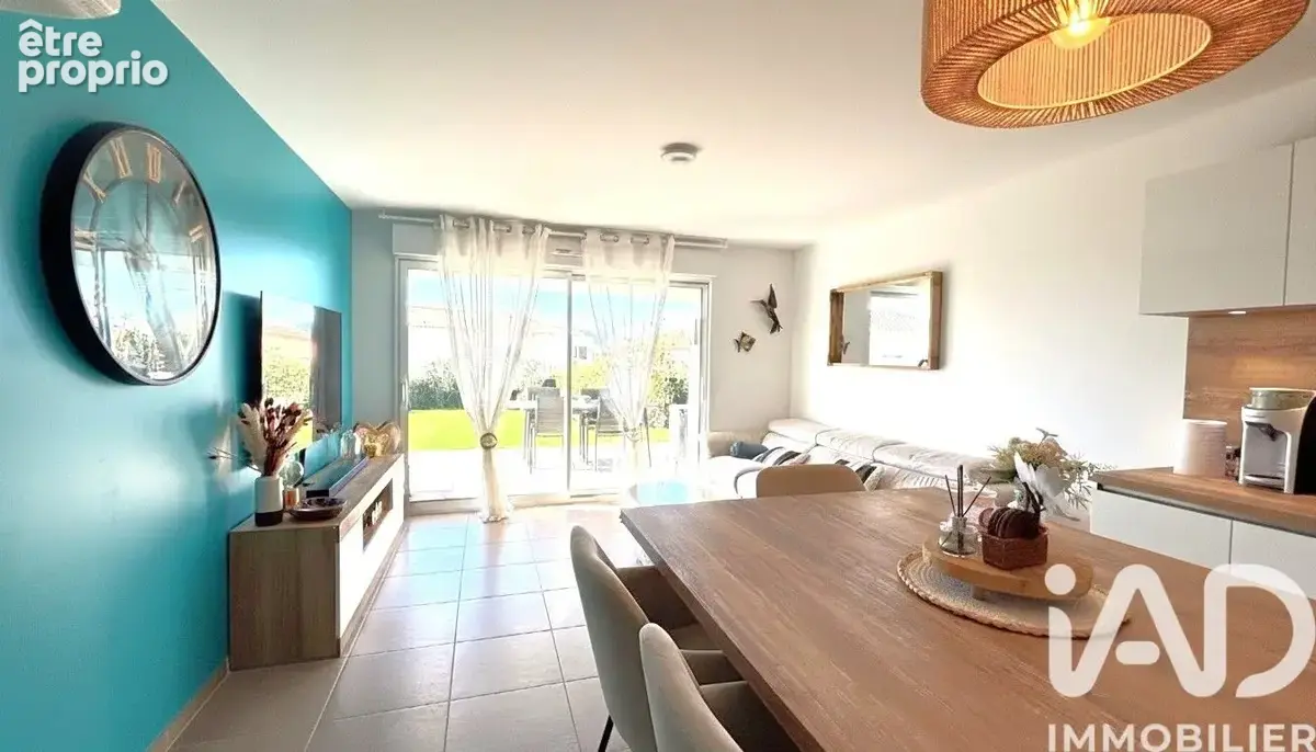 Photo 1 - Appartement à PUGET-SUR-ARGENS