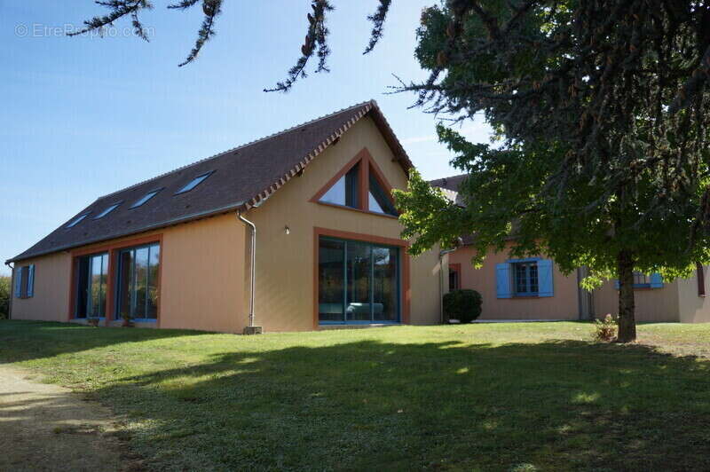 Maison à TUFFE