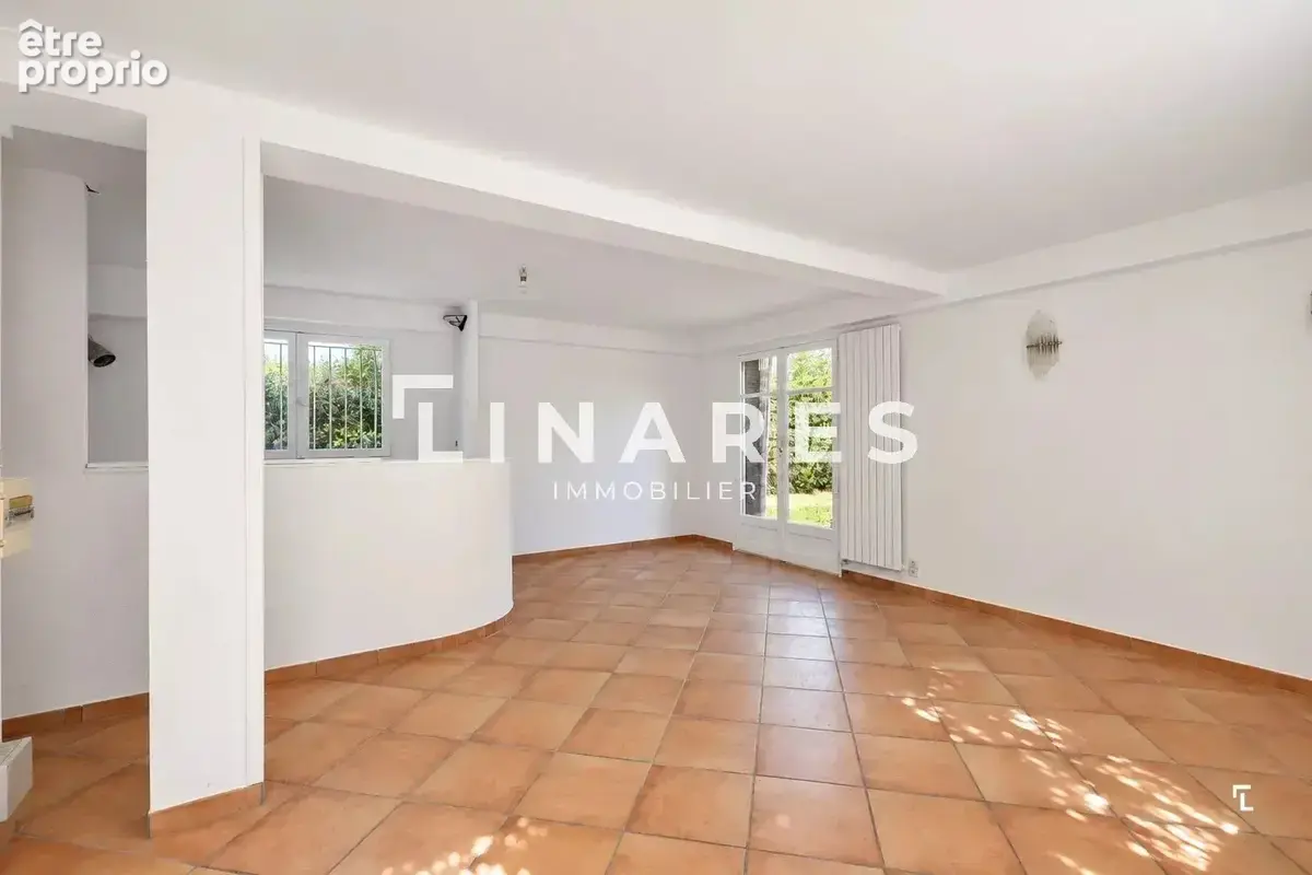 Les trois lucs ou rien - maison t6 de 179m2 - piscine - jardin - garage - 13012 les trois lucs - photo 4