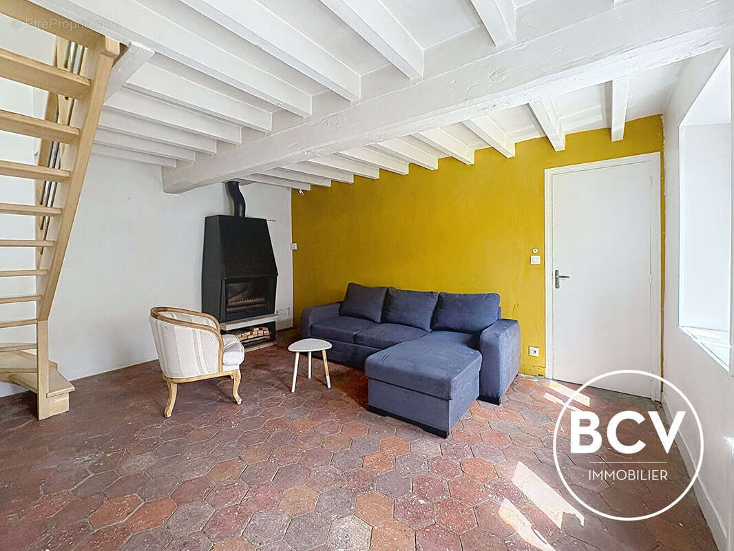 Maison De Village + gite + grange - photo 5