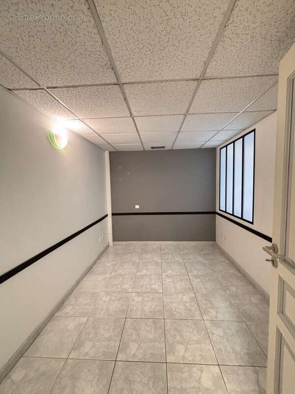 Commerce à DRAGUIGNAN