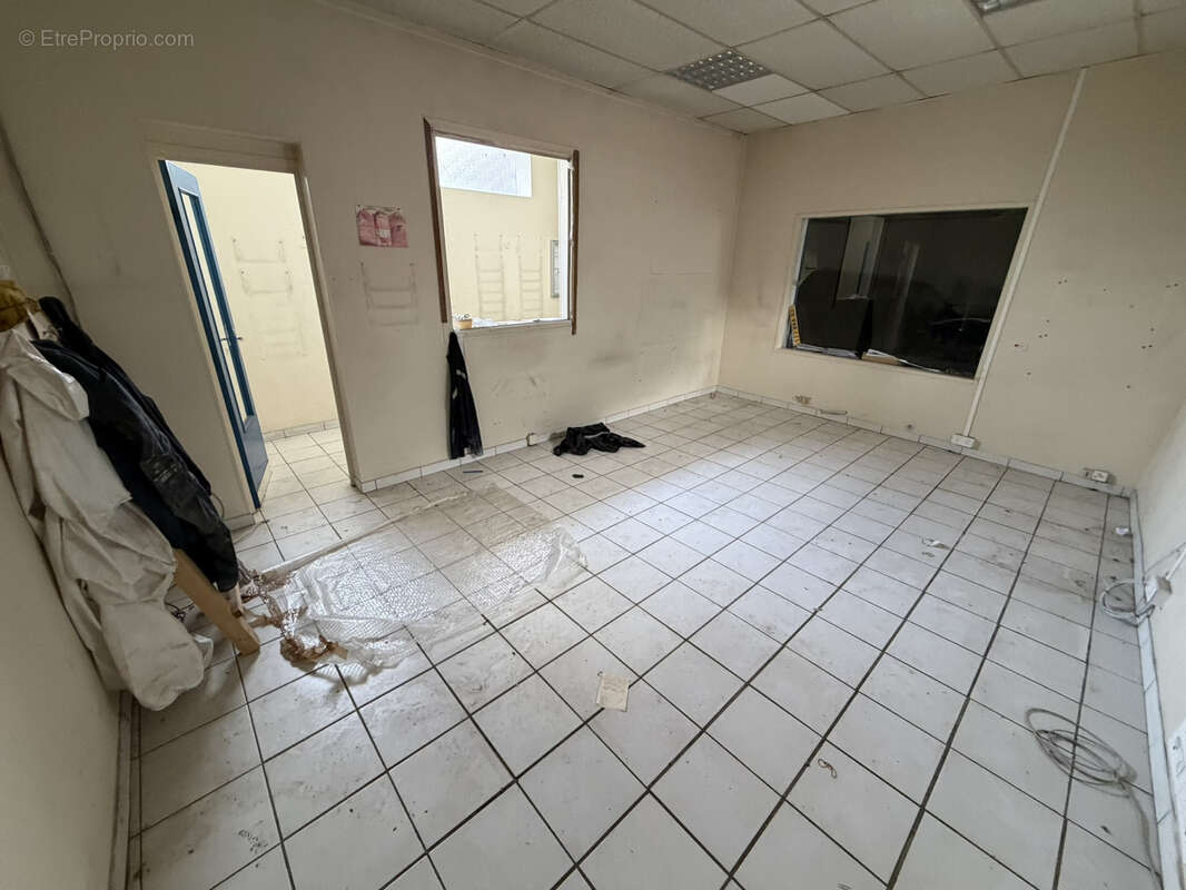 Parking à BRAY-SUR-SOMME