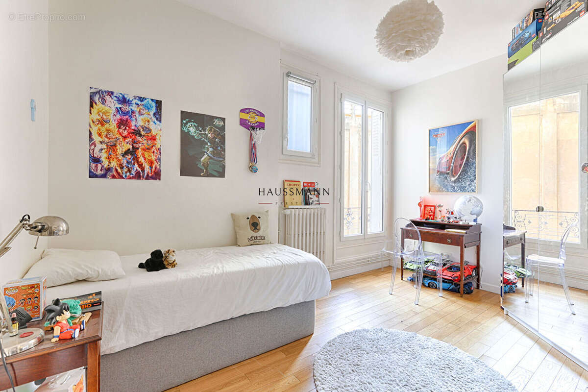 Appartement à PARIS-10E