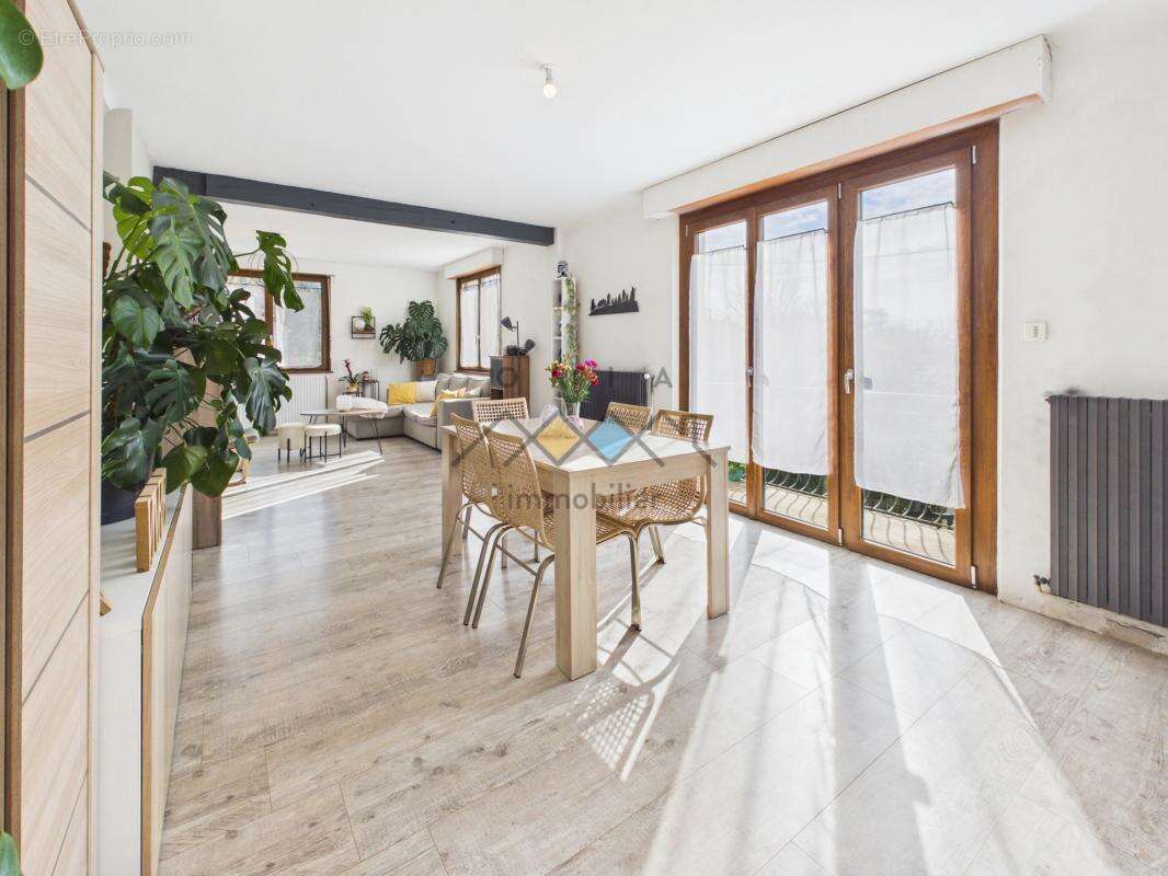 Maison à FEY-EN-HAYE