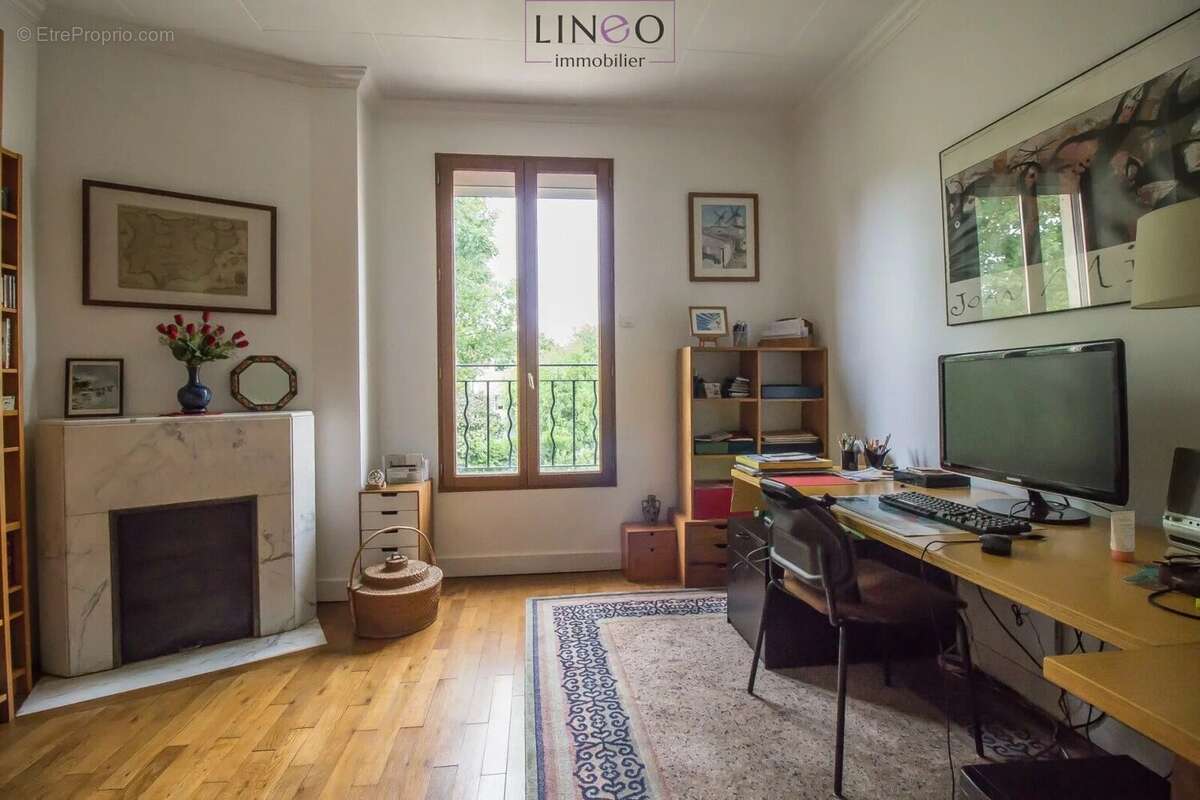 Maison à THIAIS