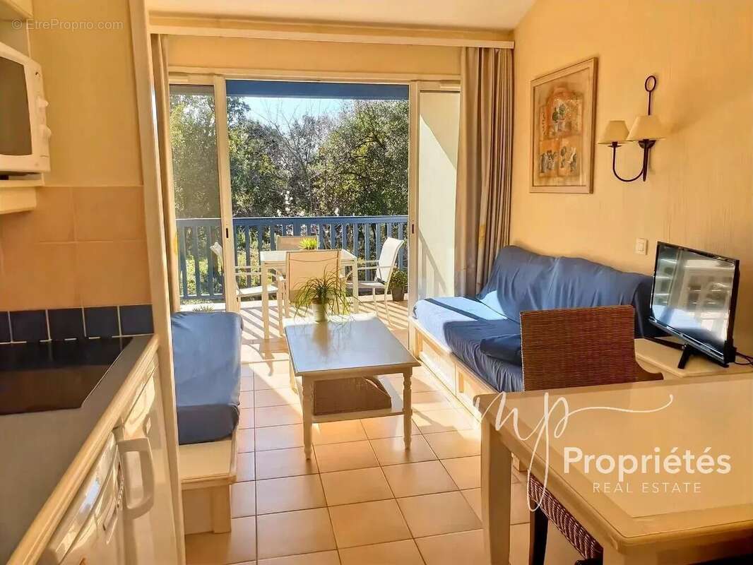 Appartement à GRIMAUD