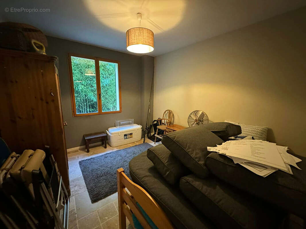 Terrain à COMPREIGNAC