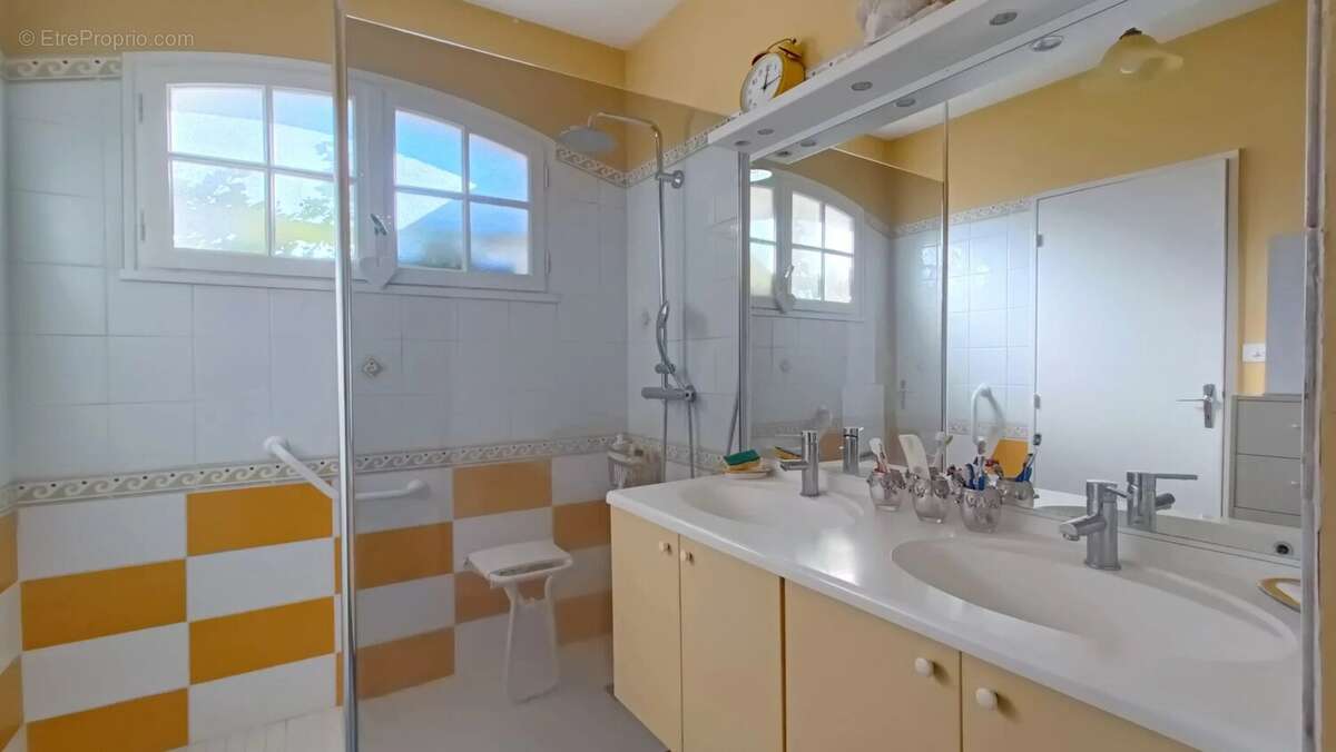 Maison à MIGNE-AUXANCES