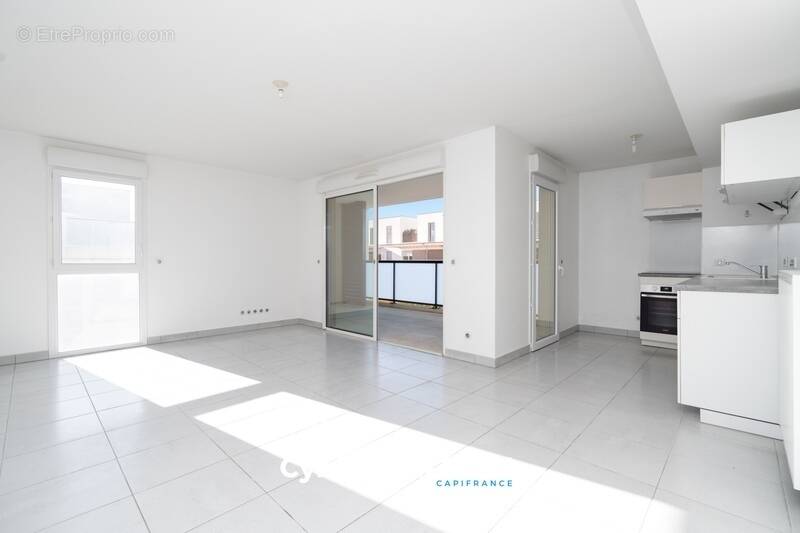 Appartement à LATTES