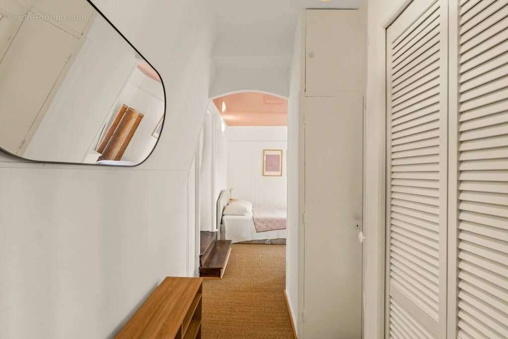 2 pieces dernier etage / nice le port - photo 5